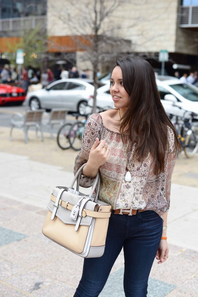 Off the shoulder 70s trend