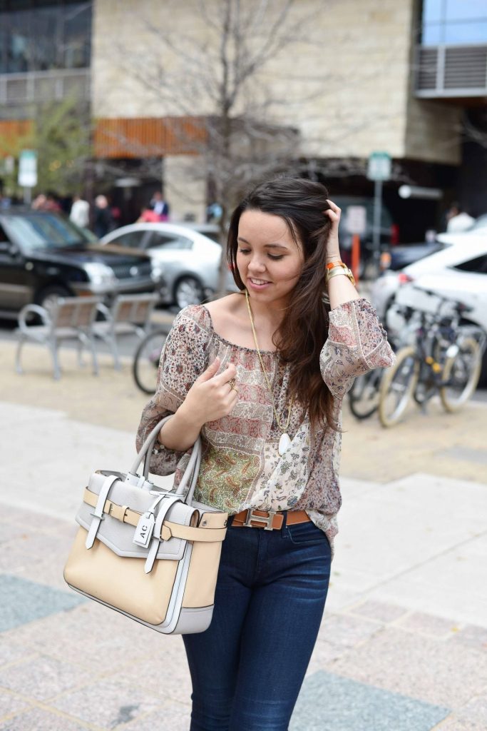 Off the shoulder 70s trend