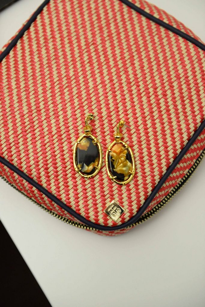 Howtopackjewelery-Hudson+Bleecker