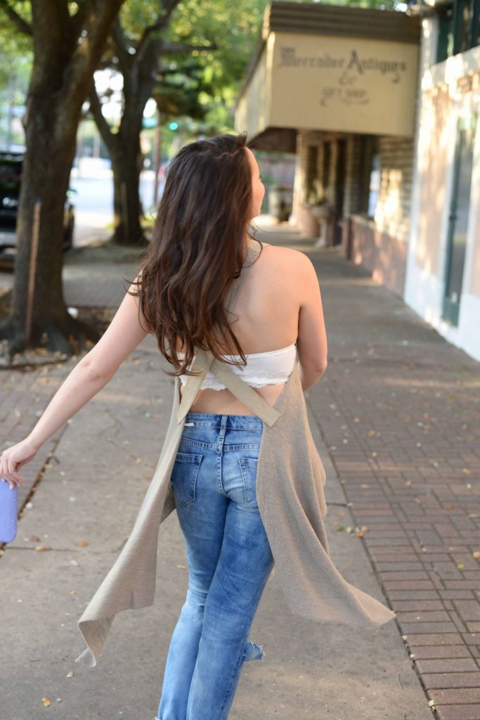 Backless top with lace bra