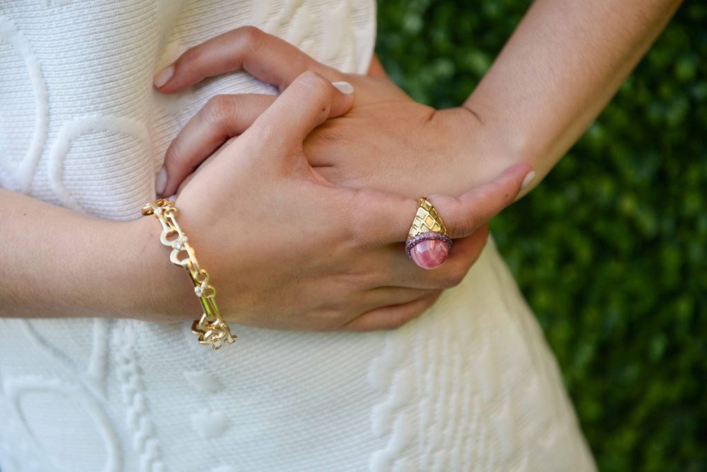 Gumuchian ice cream ring