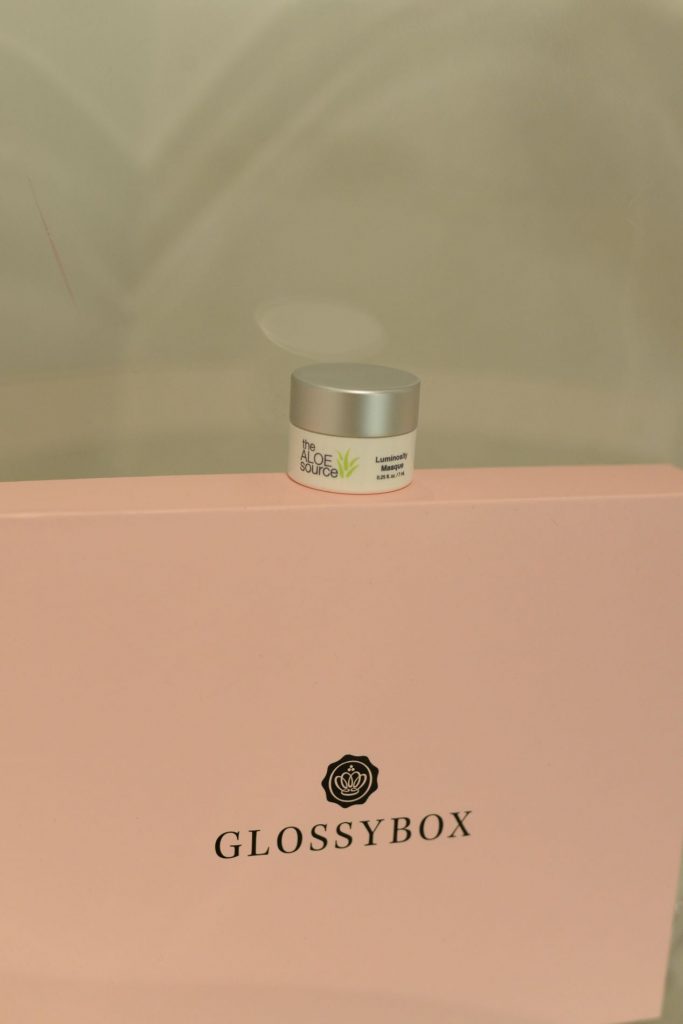 June GLOSSYBOX - The Aloe Source - Luminosity Masque