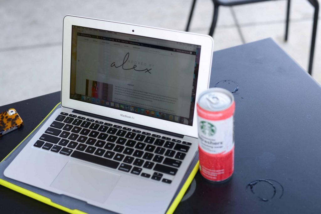 Girl Wonder Life blog at Starbucks