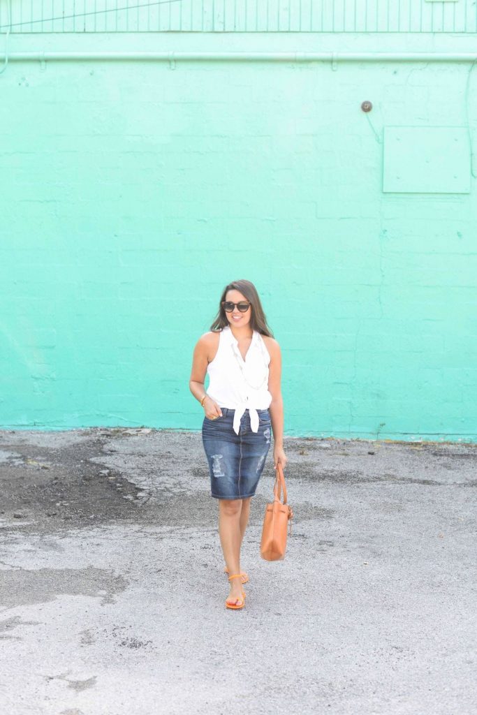 Tied-up white top