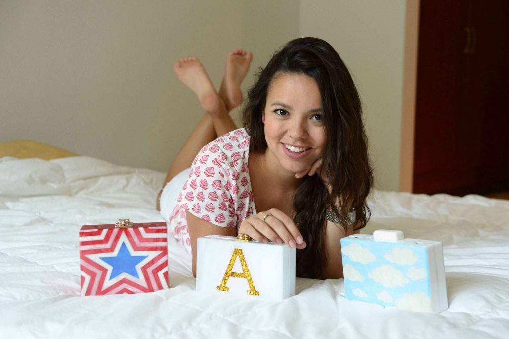 ClutchIt_ae - Girl Wonder Life