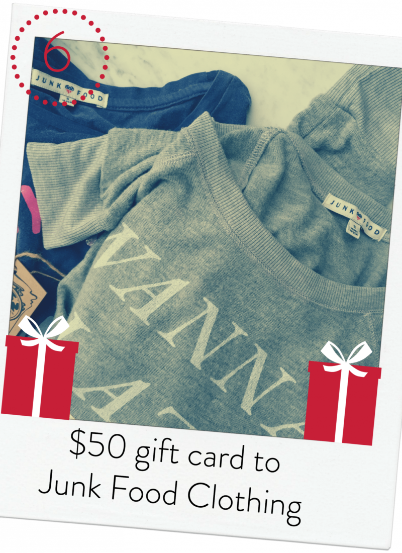 Day 6: Girl Wonder Life’s Christmas Giveaways