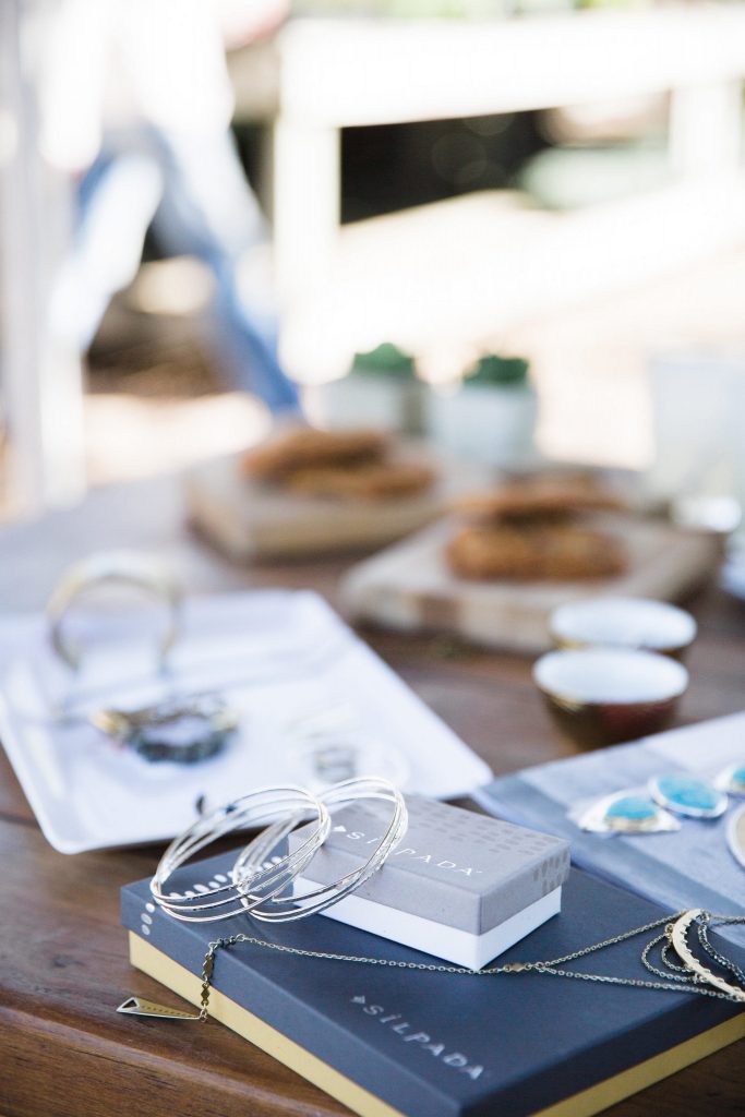 silpada-outdoor-jewelry-party