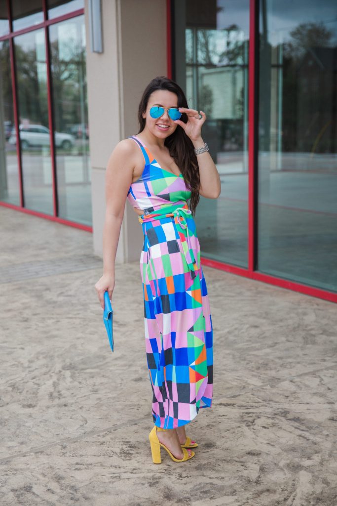 reflective aviator sunglasses and diamond print dress