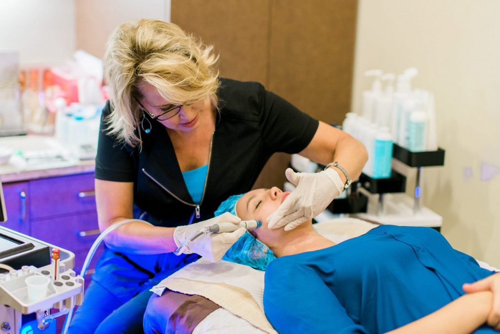 dr-cashhouston-hydrafacialreview-adoredbyalex24