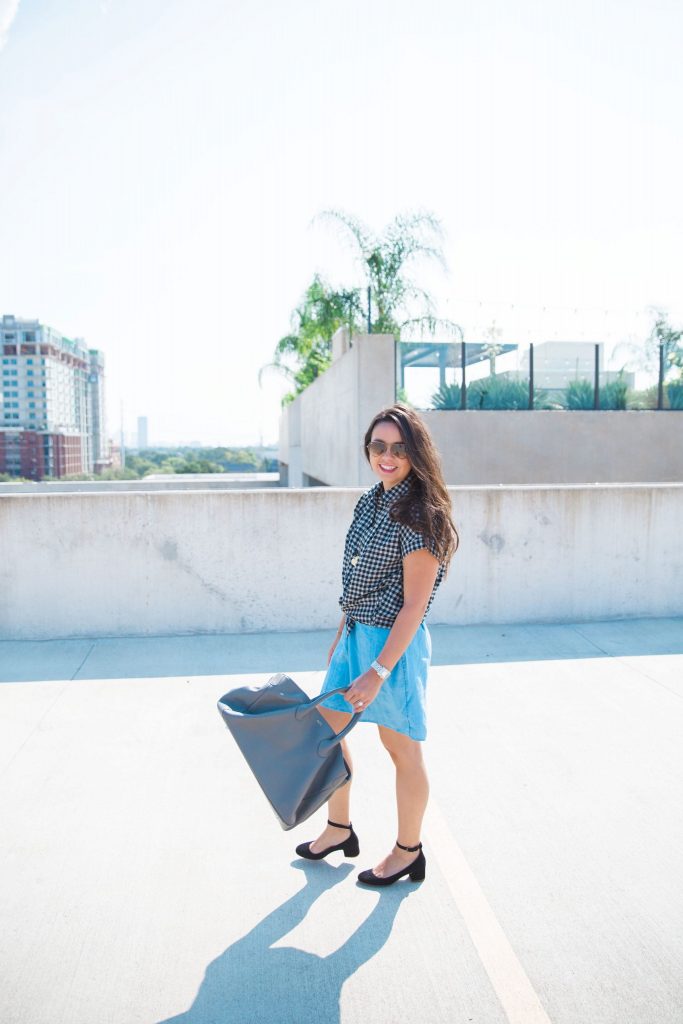 how to tie-up a shirt over a dress
