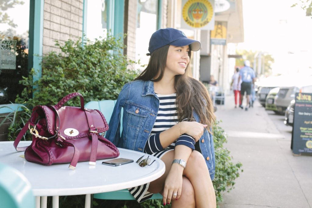 Casual striped dress with sneakers