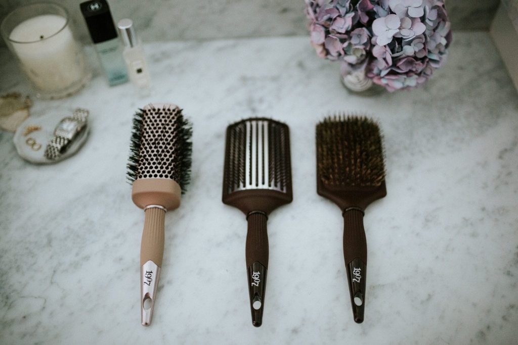FROMM 1907 hairbrush set