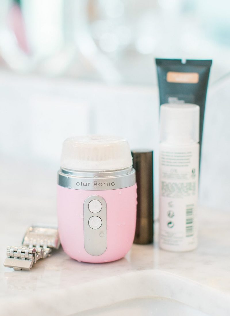 Day 1: Girl Wonder Life Christmas Giveaways {2016}