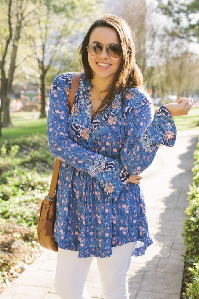How to wear bell sleeves