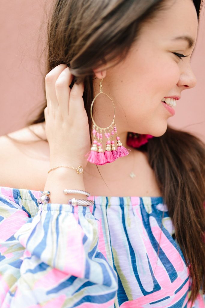 Hot pink tassel earrings | David Yurman bracelet stack | Preppy style
