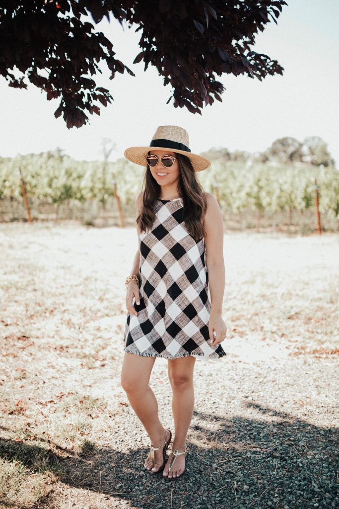 What to wear to a vineyard | Wine tasting outfit ideas | Napa travel