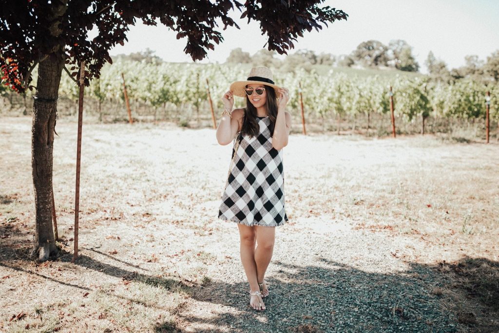 How to wear gingham this summer | Healdsburg, California vineyards