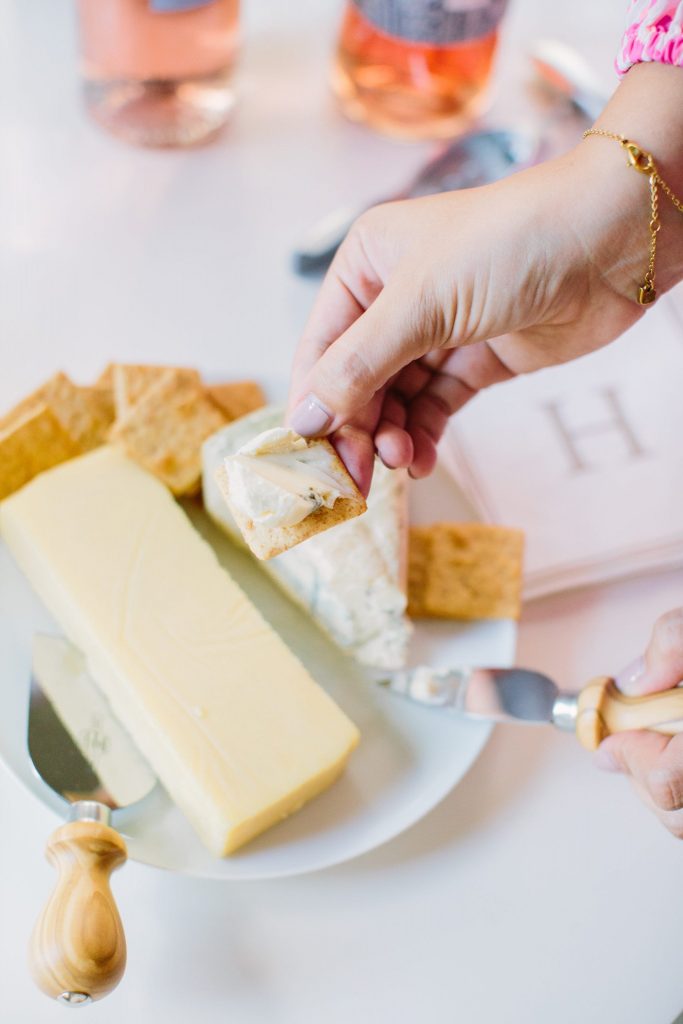 How to make an easy cheese plate