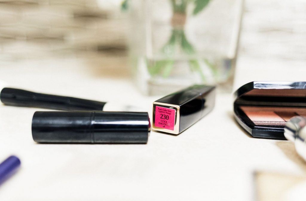 fall lipsticks for brunettes, best lip color for fall