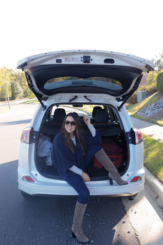 2017 Toyota RAV4, Driveshop, Easy car rentals while traveling
