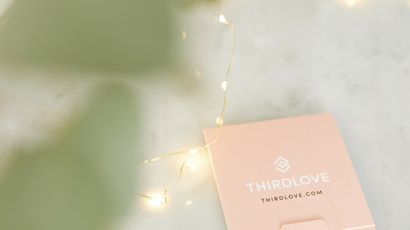 Day 2: Girl Wonder Life Christmas Giveaways {2017}