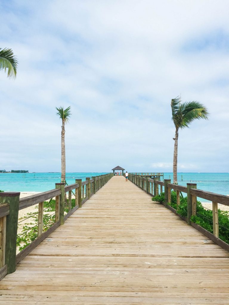 Nassau Bahamas travel guide tips and where to stay