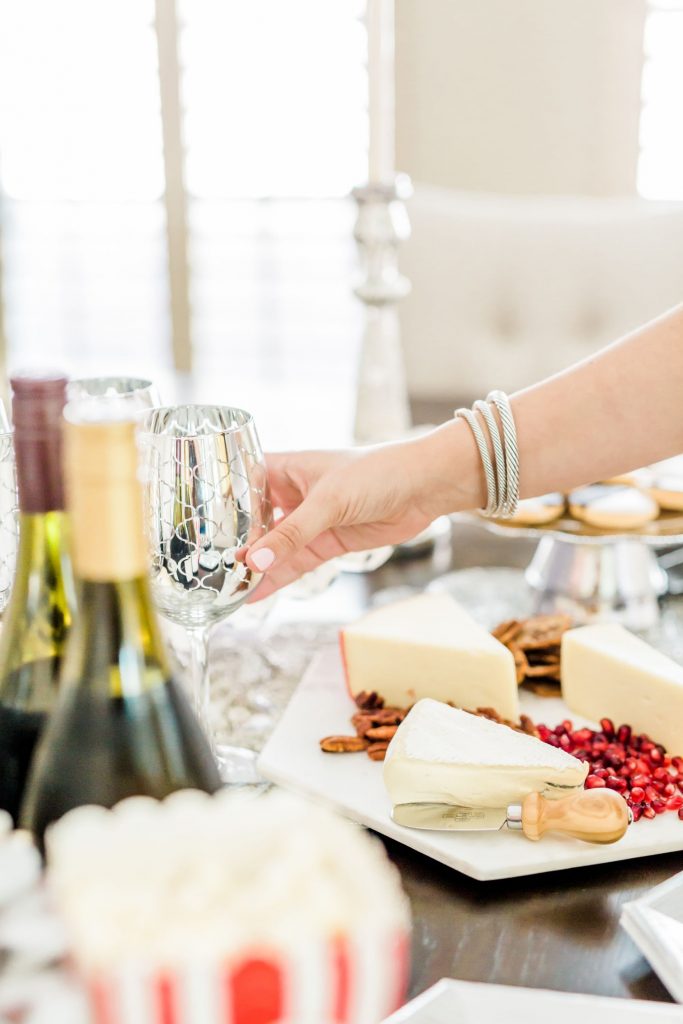 Oscars party glitzy decor ideas