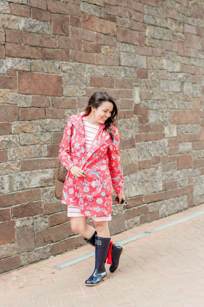 stylish way to wear rain boots