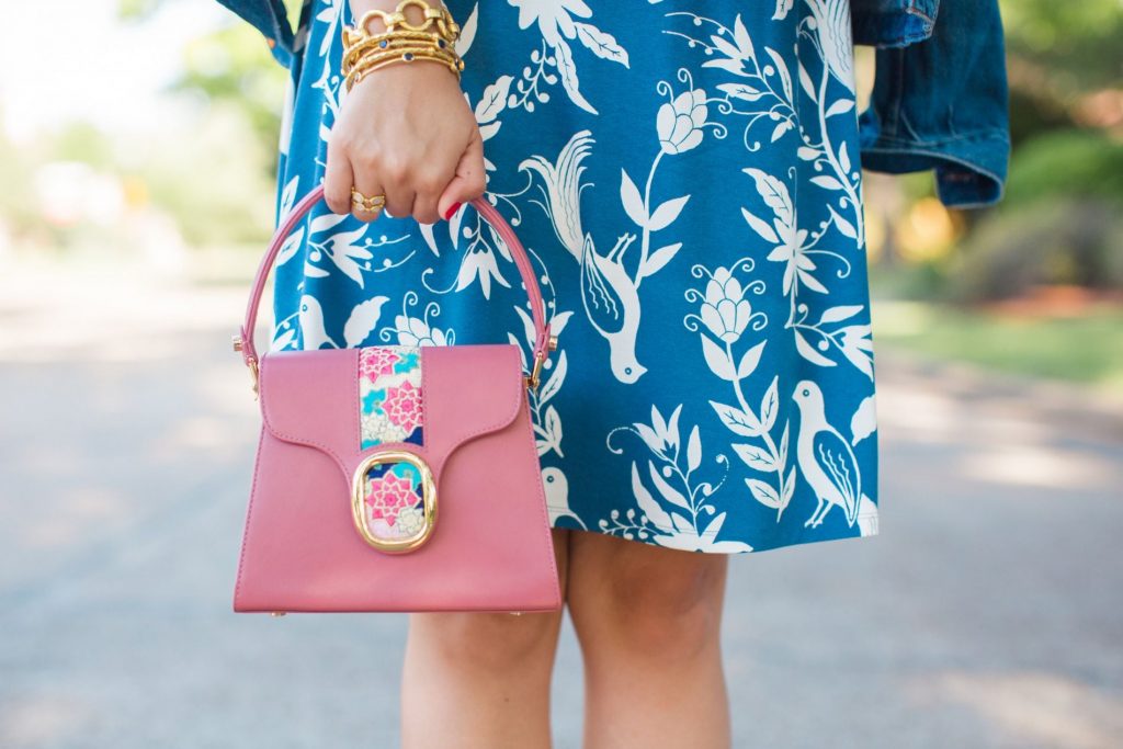 summer pattern-mixing outfits