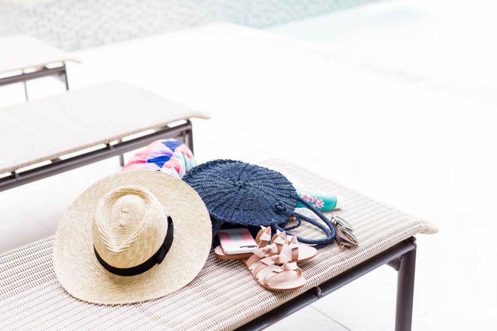 Summer pool bag details 