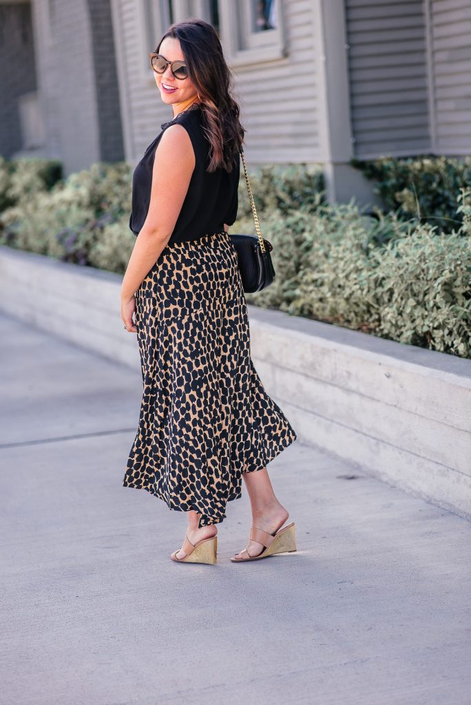 leopard print midi skirt outfit ideas