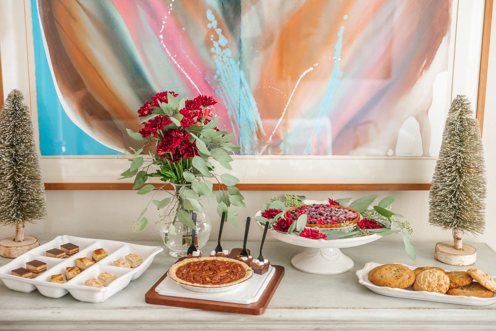 how to create an easy holiday dessert buffet | Girl Wonder Life