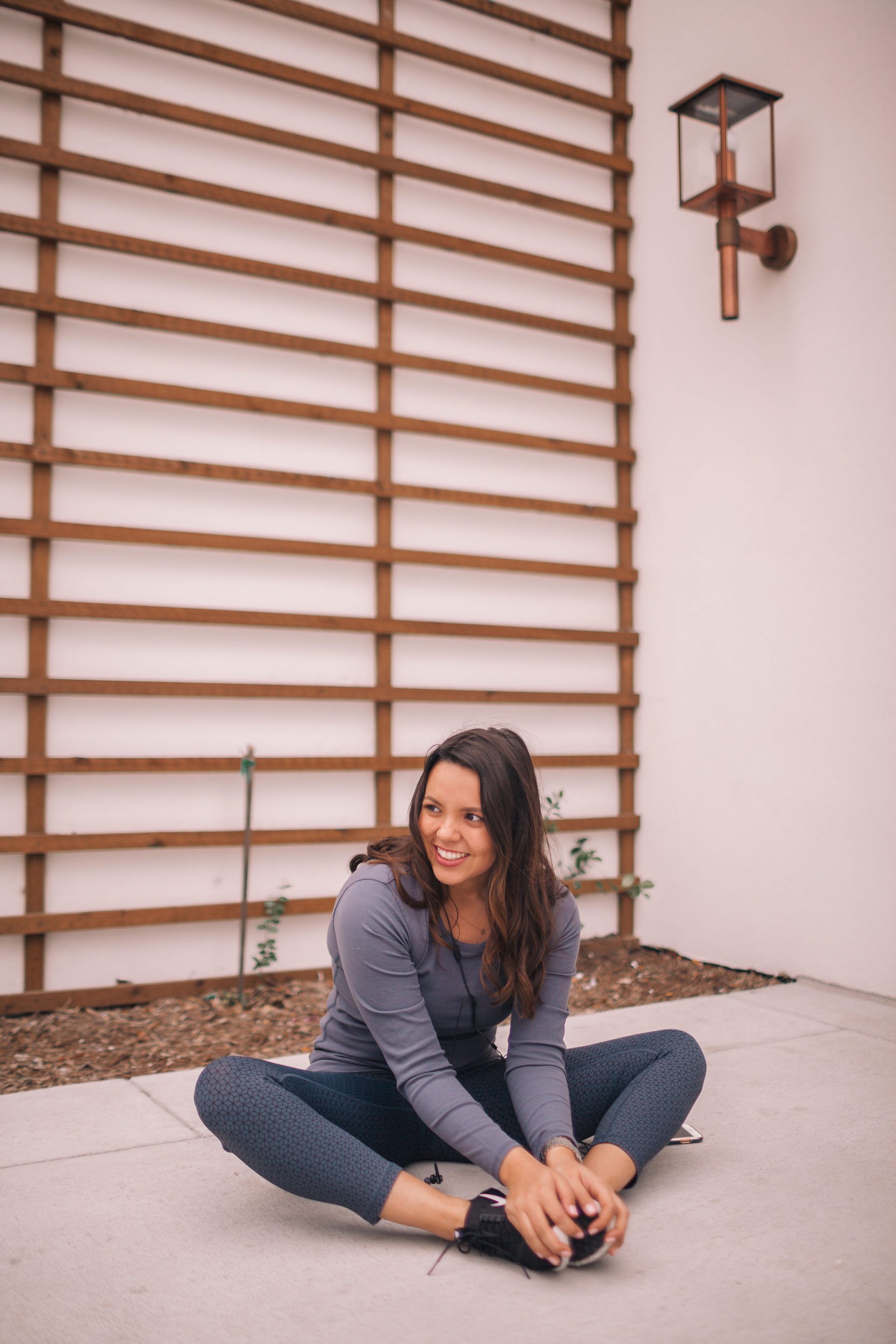 monochromatic workout gear for winter 