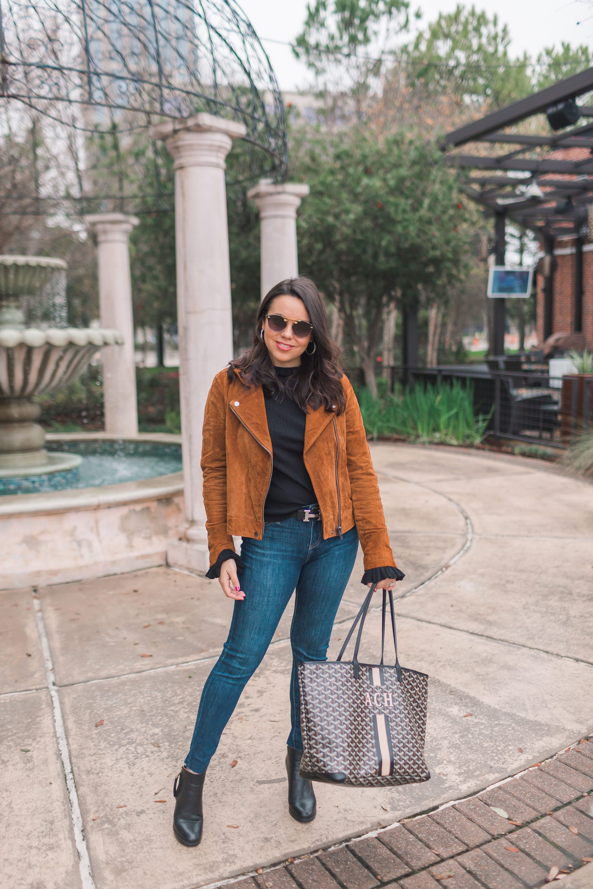Suede moto jacket outfit ideas