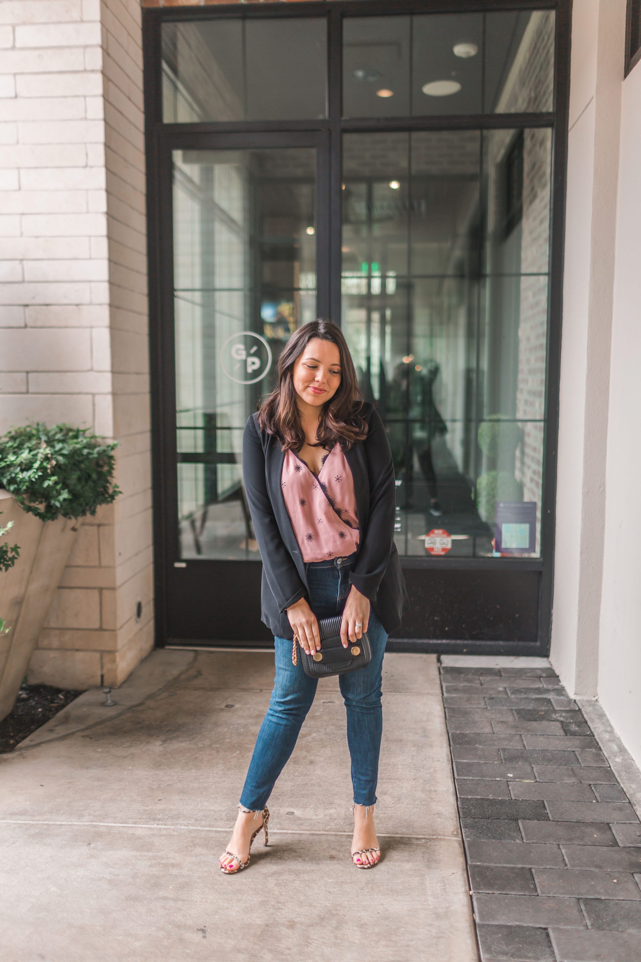 spring date night outfit idea