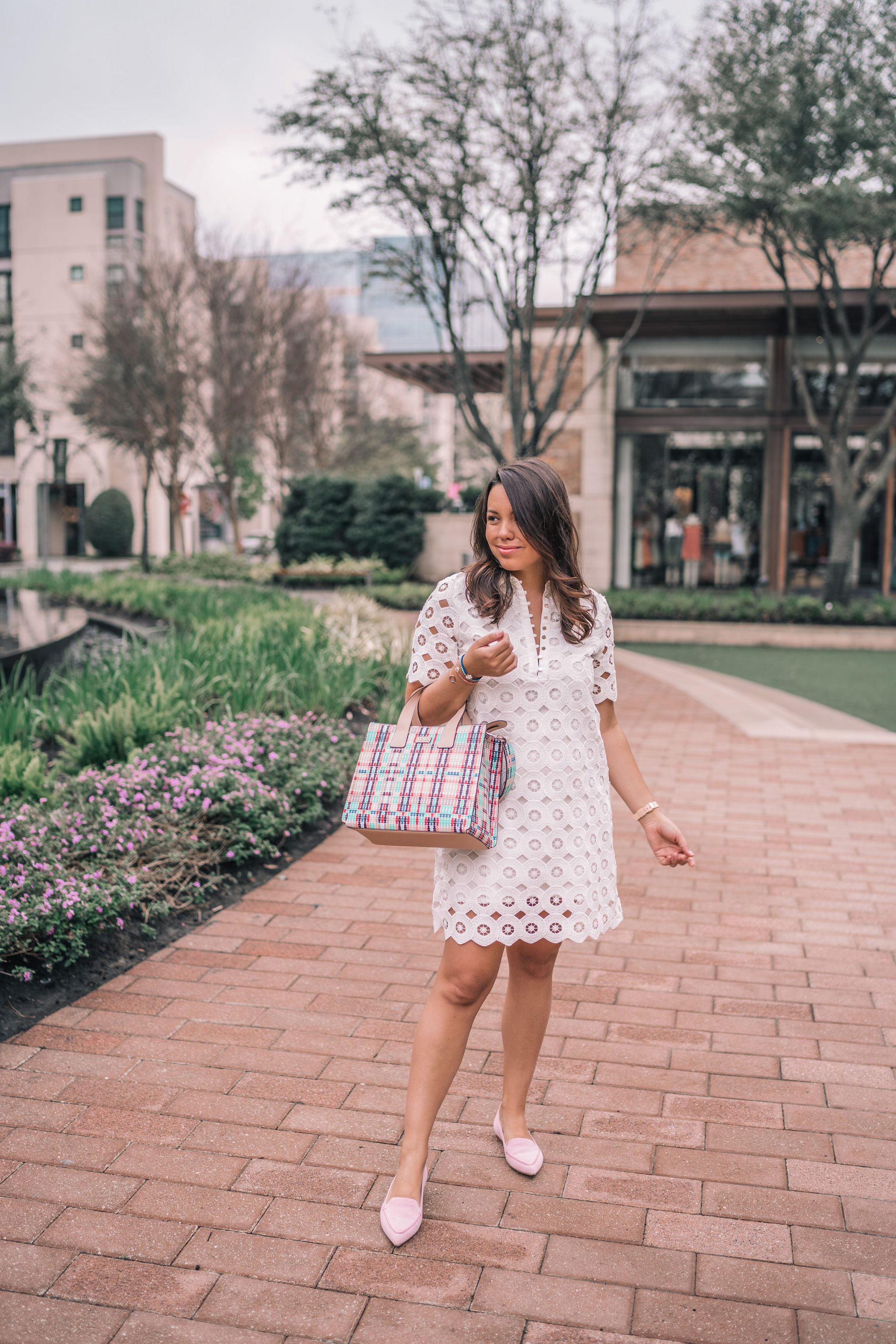 collared eyelet dress for spring | Girl Wonder Life