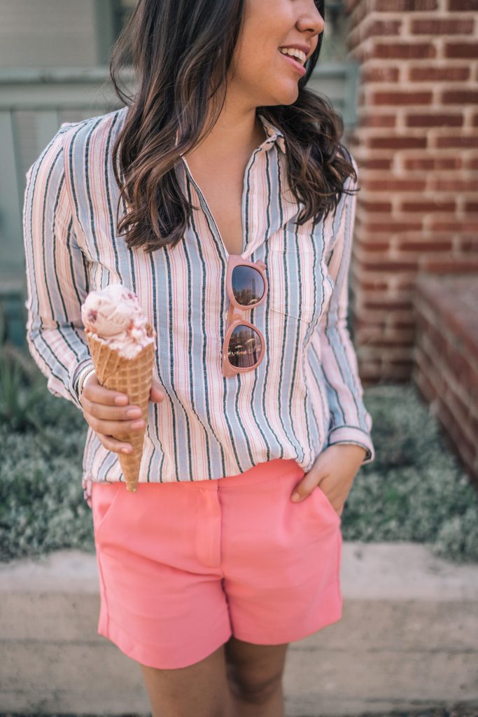 Pink sunglasses, how to wear colorful sunglasses