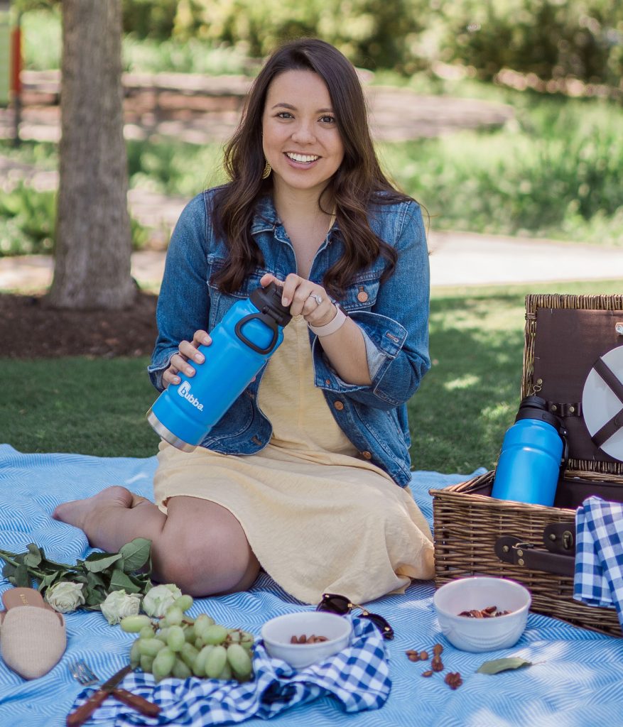 Three tips for an easy outdoor picnic | Girl Wonder Life