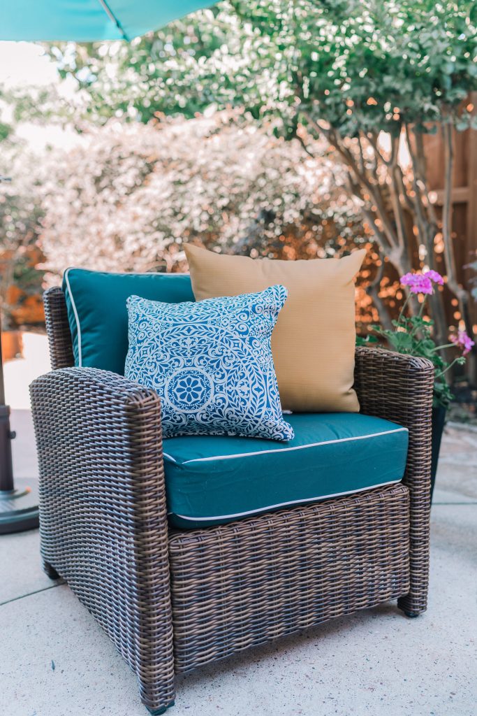 Traditional patio furniture from Bed Bath & Beyond 