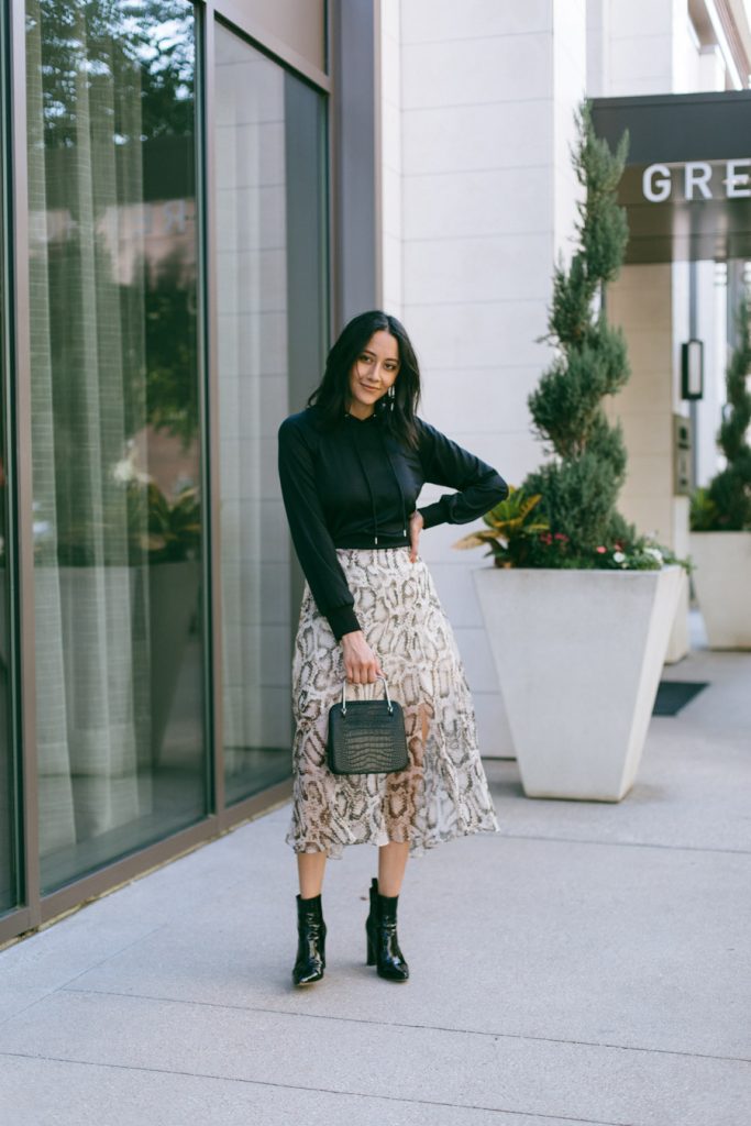 how to style a snakeskin print skirt