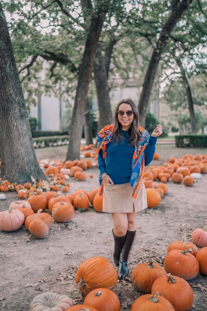 Fall pumpkin patch photo ideas