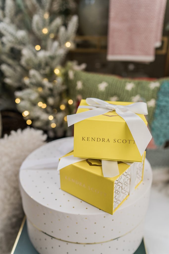 Kendra Scott giveaway, Adored by Alex