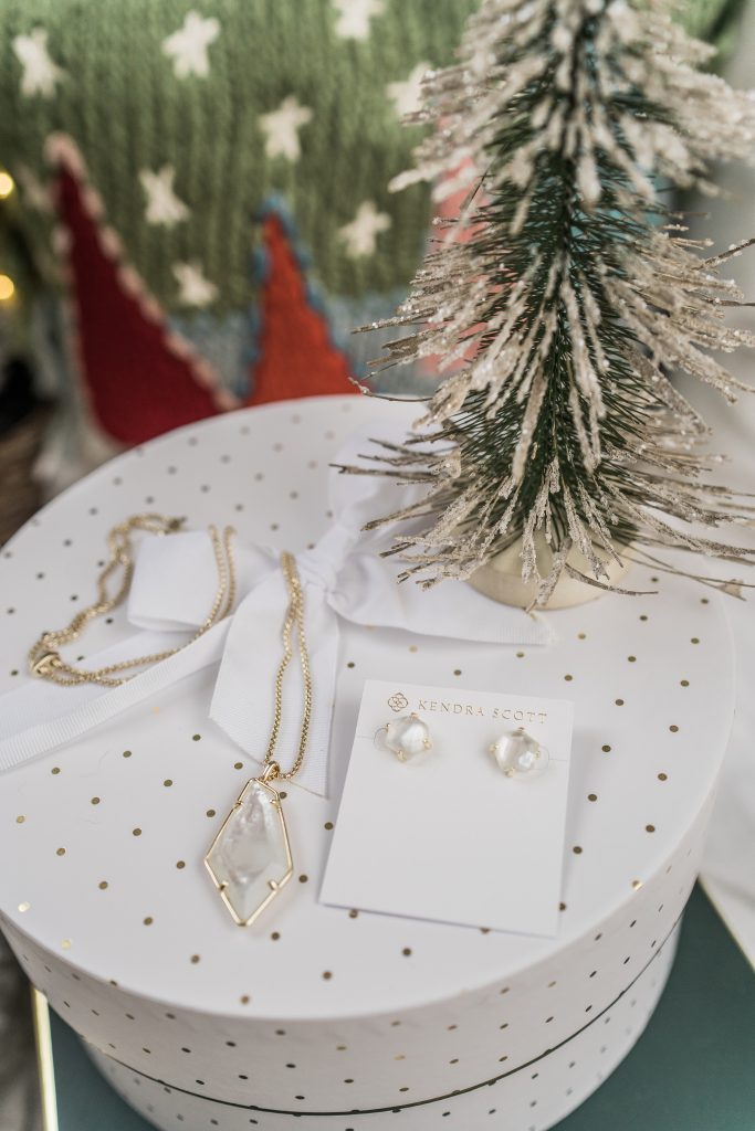 Kendra Scott Ryan stud earrings and Lilith necklace