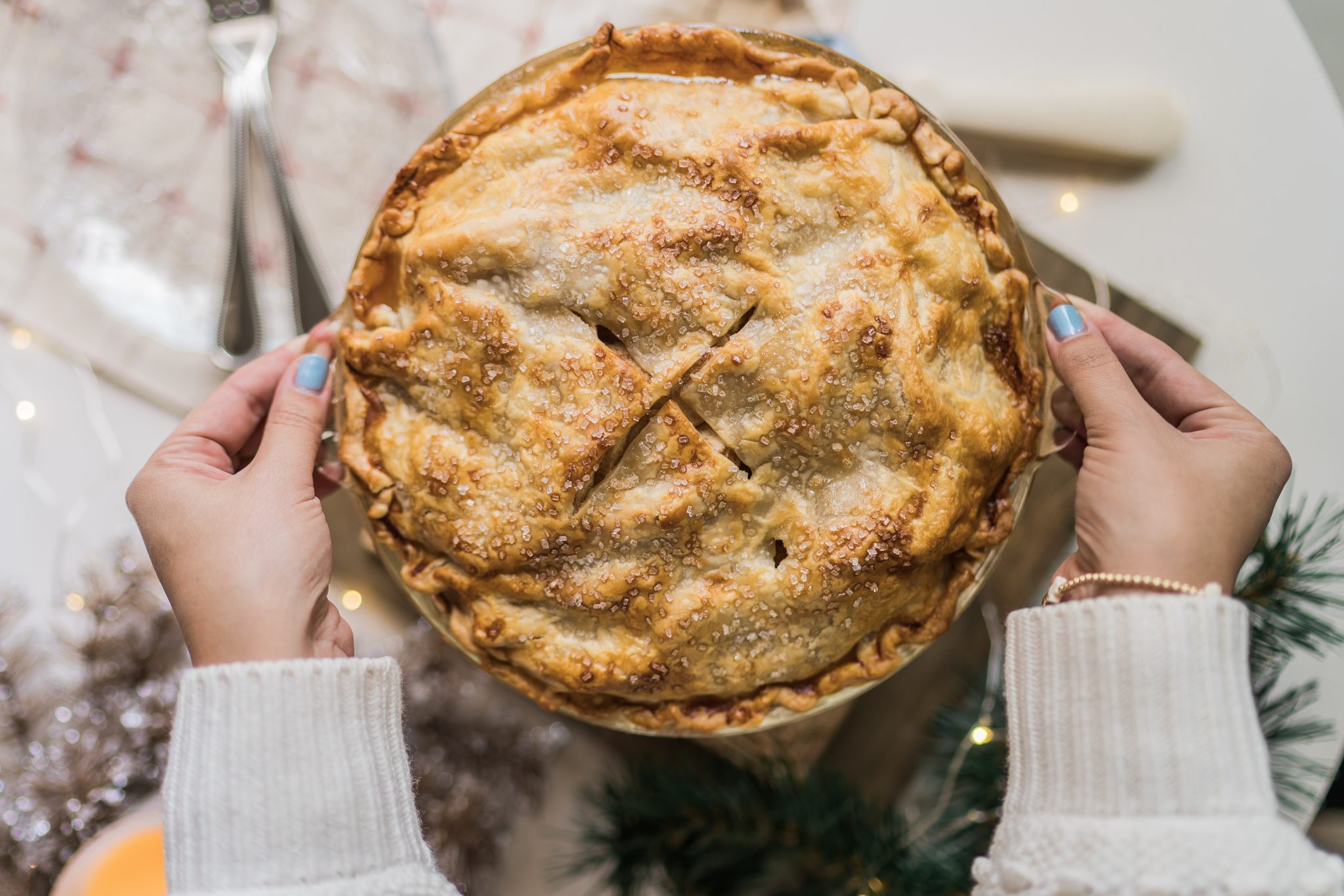 Simple holiday apple pie | Girl Wonder Life