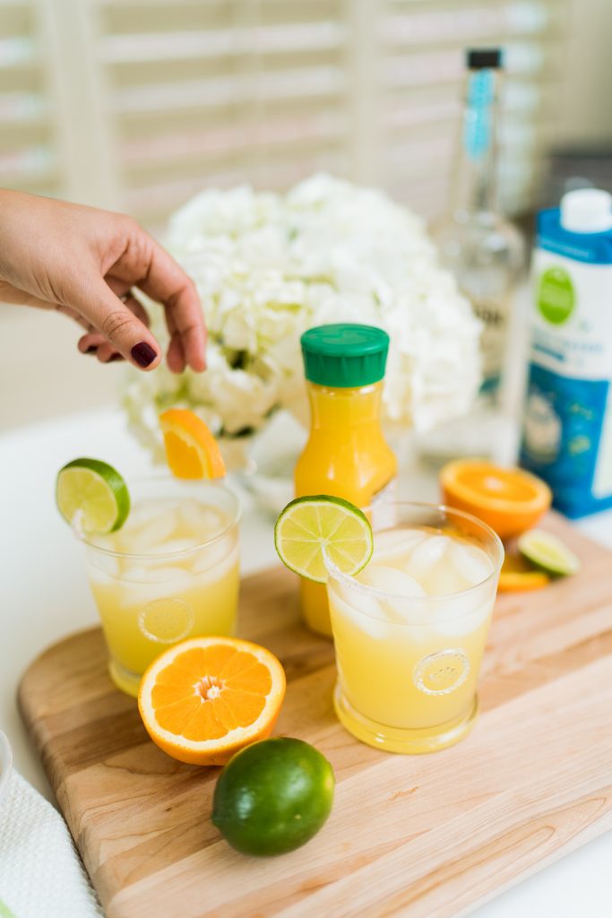 Quick and easy to make skinny margaritas