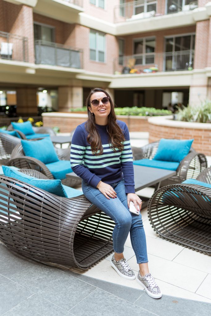 Preppy striped navy sweatshirt