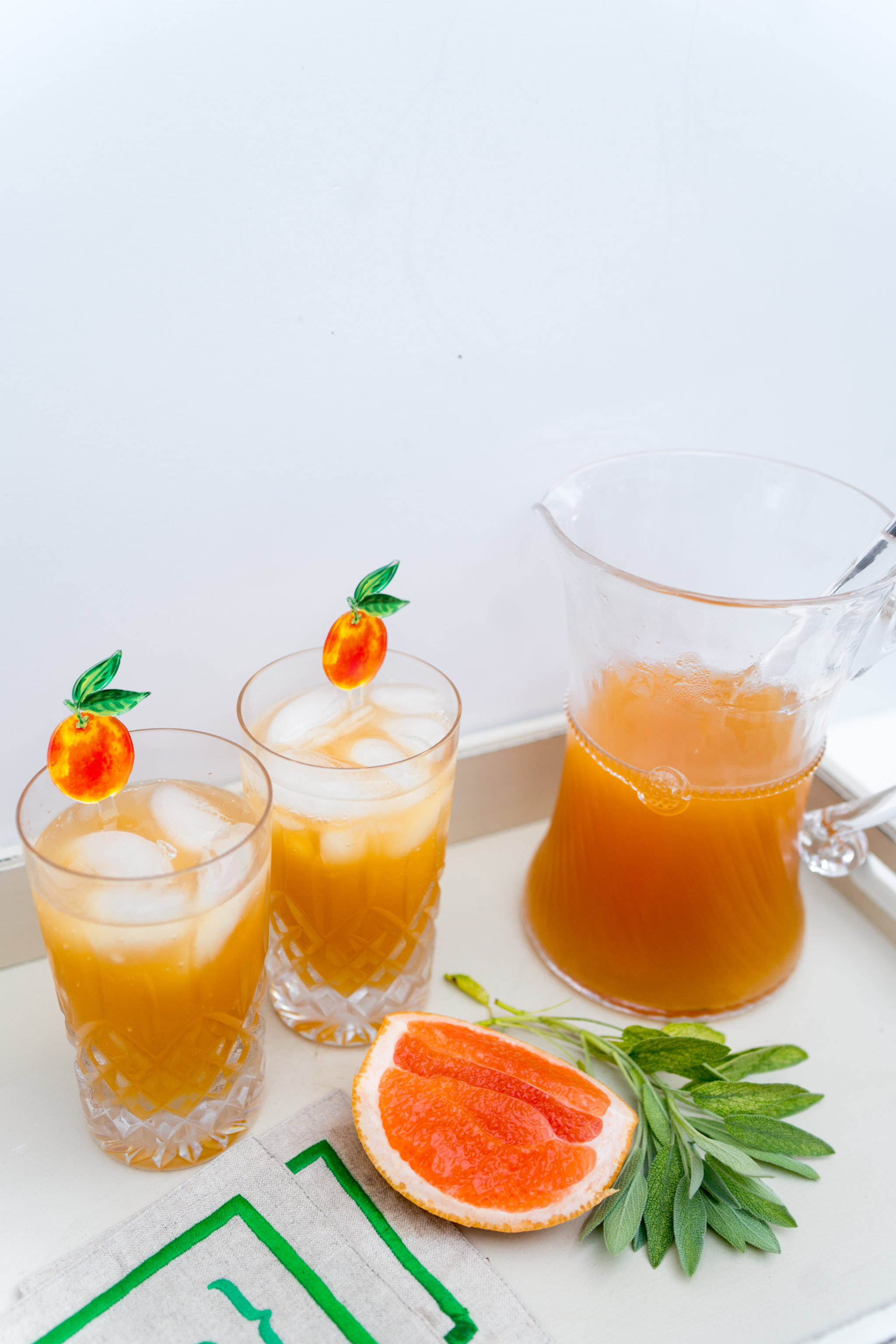sageinfusedgrapefruitvodkaspritzer-adoredbyalex