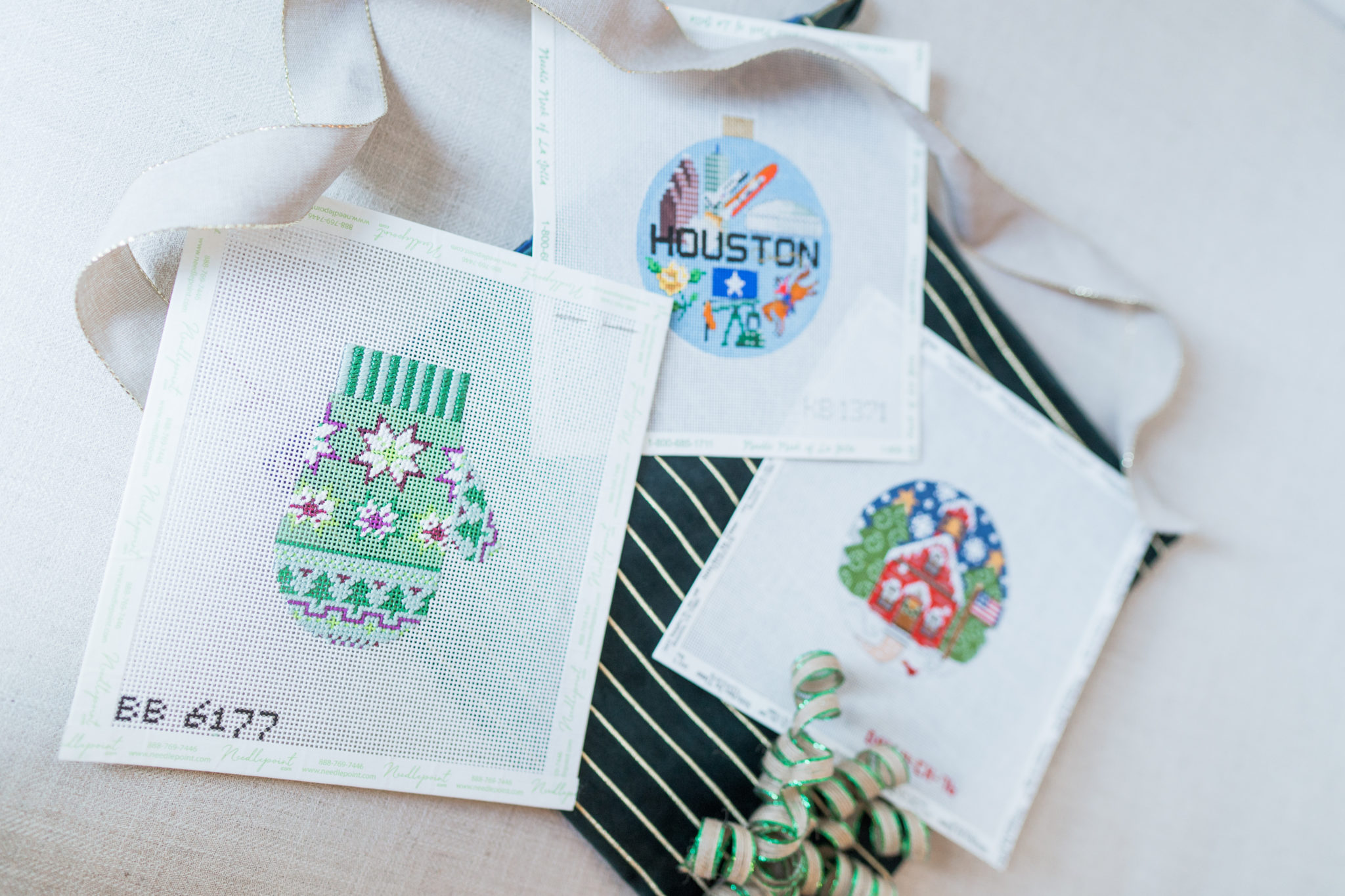 Christmas needlepoint canvases 