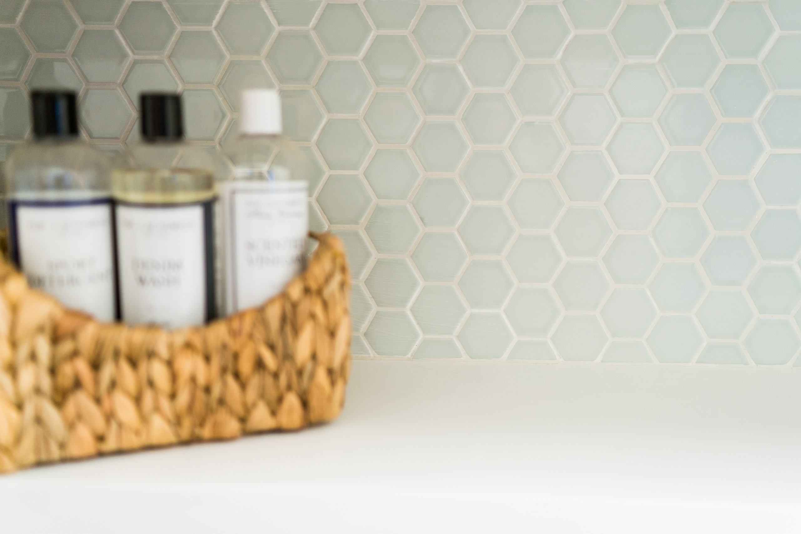 Laundry room makeover tile backsplash