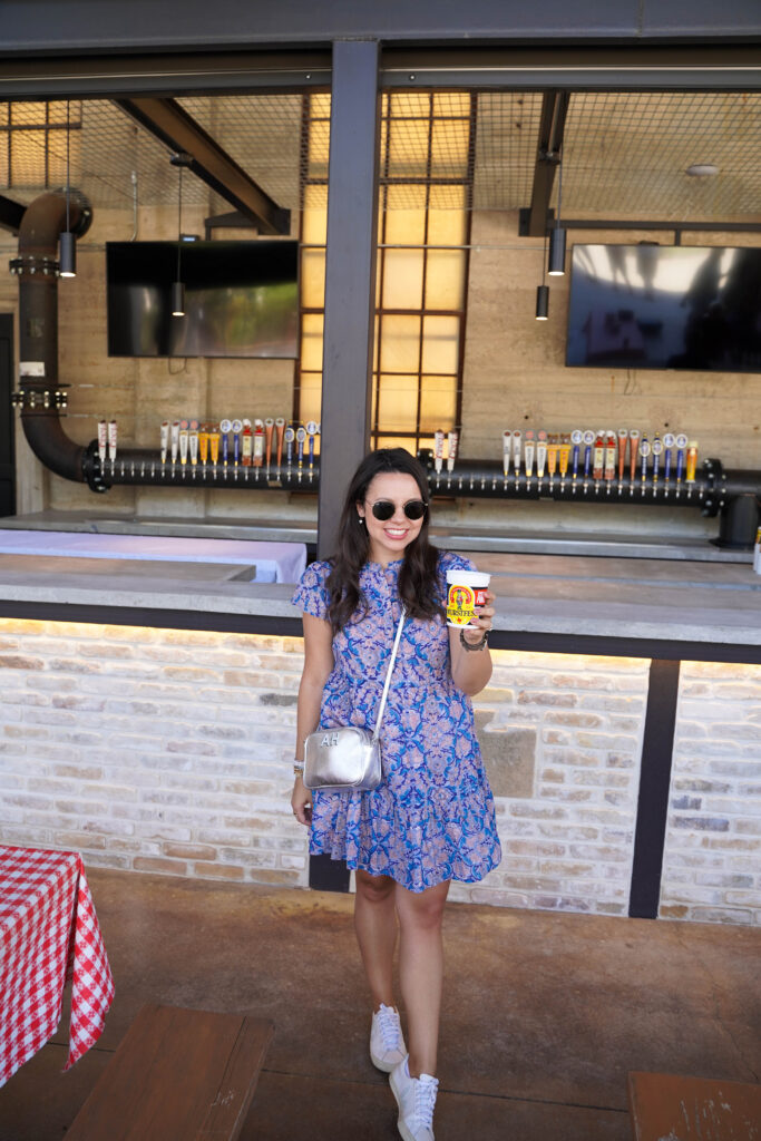 Tips and tricks for visiting Wurstfest in New Braunfels, Texas | Girl Wonder Life